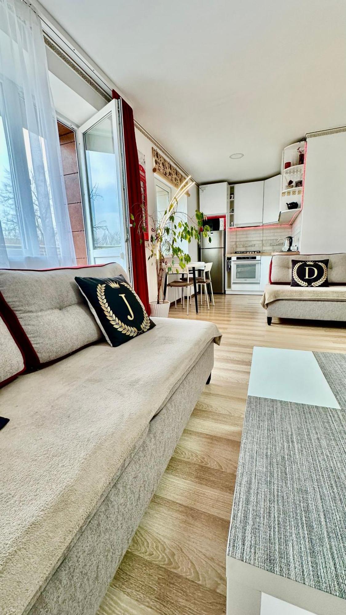 Neriesapartment No.2 Bedrooms Modern In Centrum Apartment